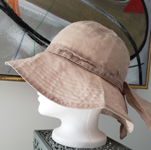Helen Kaminski | Bucket Hat - Picture 1 of 13